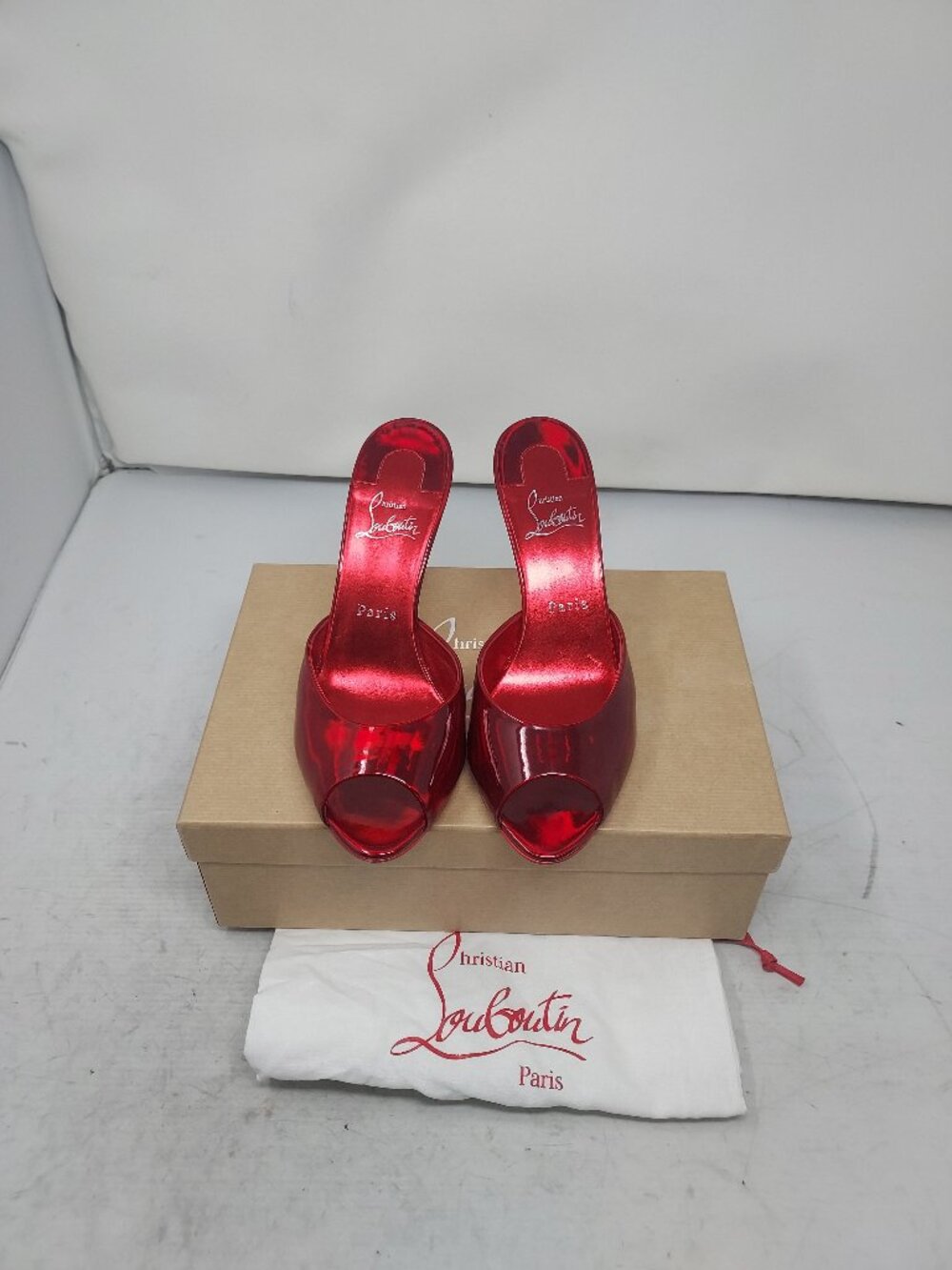 CHRISTIAN LOUBOUTIN Me Dolly Patent Red Heel Sandal - Picture 6 of 14